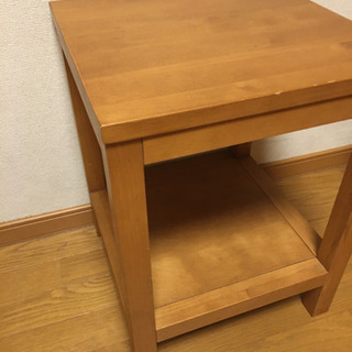 無印良品　サイドテーブル　ベッドサイドにの画像