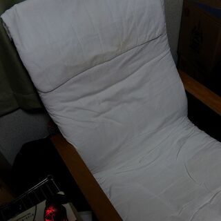 近日処分　イケア　ポエング系の椅子