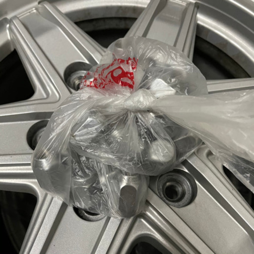 ハイエース200系専用 スタッドレスタイヤ ホイール 4本セット 195/80R15 107/105L グッドイヤー アイスナビカーゴ