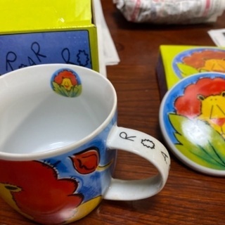 フタつきマグカップ
