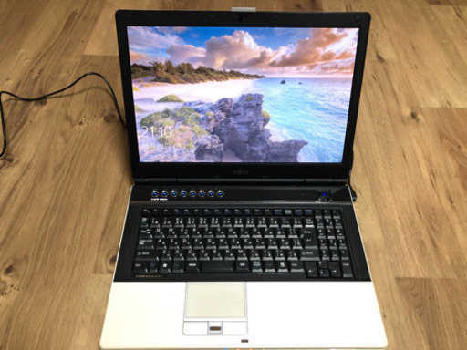 ノートパソコン FMV BIBLO NF/B70