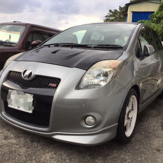 H18  ヴィッツ　　MT車