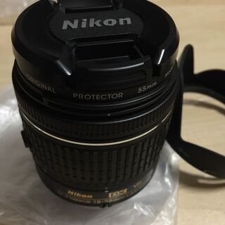 ニコン　標準ズームレンズ（フード・プロテクタ付き）　18-55mm　AF-P DX NIKKOR 18-55mm f/3.5-5.6G VRの画像