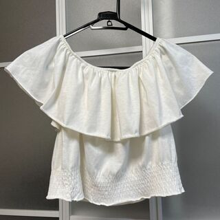 Julia boutique 袖フリル付きトップス M