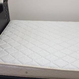 セミダブルベッド(マットレス付き)の画像