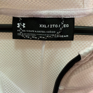 アンダーアーマー　トレーニングパーカーの画像