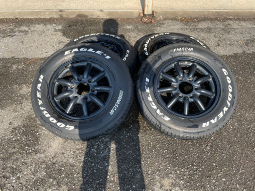 ハイエース・キャラバン等　215/65R16 6穴ホイール
