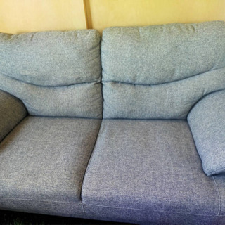 ニトリ2人用布張りソファ(元値2.5万円)の画像