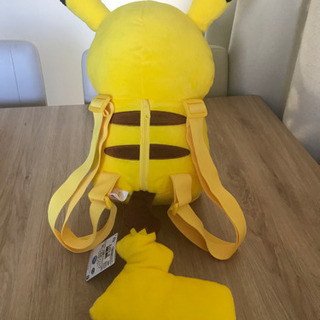 ピカチュウ　ぬいぐるみリュックの画像