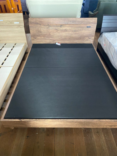 ダブルベッド　14800円