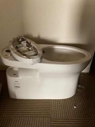 TOTO トイレ　便器　便座　タンク