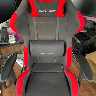 ゲーミングチェア　dxracerの画像