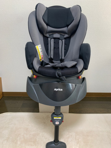 アップリカ☆チャイルドシート☆ディアターンプラス