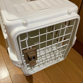 ペットキャリーの画像