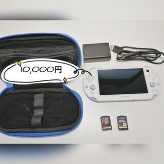 【まとめ売り】PSvita(充電器＆ケース付)+カセット2本