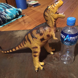 【再値下げ】恐竜のフィギュア 2体の画像