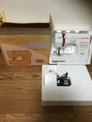 コンパクトミシン