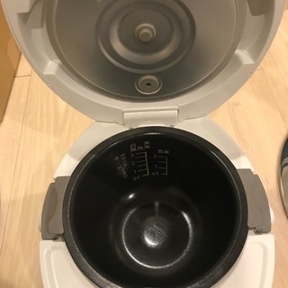 炊飯器売りますの画像