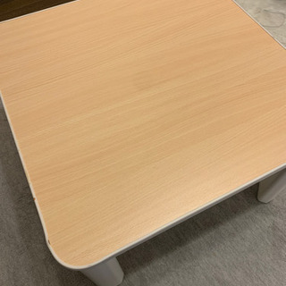 こたつテーブルの画像