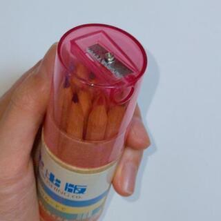 ⭐️未使用品⭐️シャープナー付き 色鉛筆 12色セット ケース入りの画像