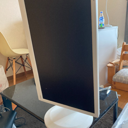 パソコンモニター