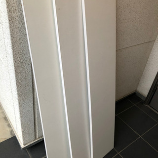 棚用の白い板3枚　DIY用
