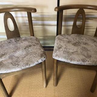【あげます】木製椅子２脚セットの画像