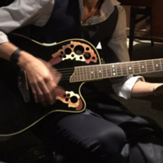 Ovationオベーションギターの画像