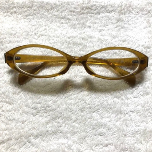 less than human 度付きメガネ