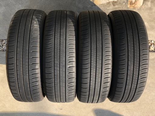 ダンロップ　エナセーブ　EC300+ 195/60R16 89Hの中古美品です（2020年製4本）