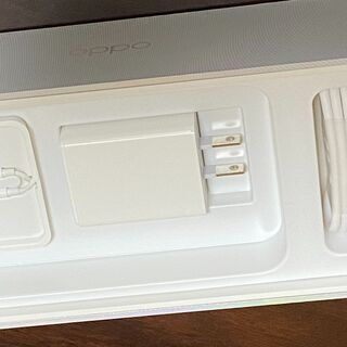 OPPO　Reno A　128GB モデル　CPH-1983　Bluetooth ヘッドホンおまけつきの画像