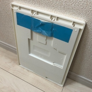 洗面台などに 木ねじ取付ミラーの画像