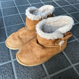 3カン4オン　ムートンブーツ　19センチの画像