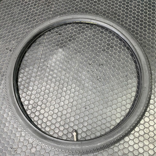 20x1-3/8 タイヤ　チューブ　セット　格安　新品