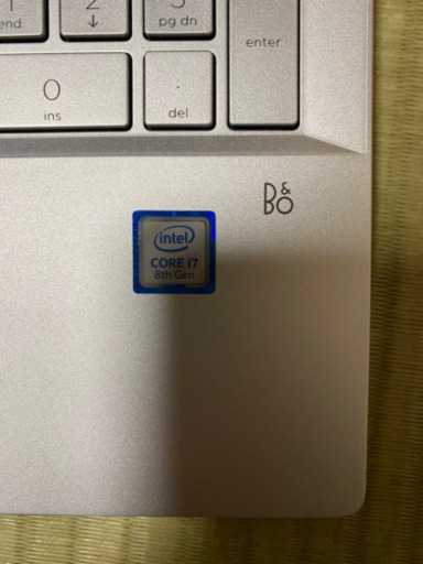 新品未使用のパソコン