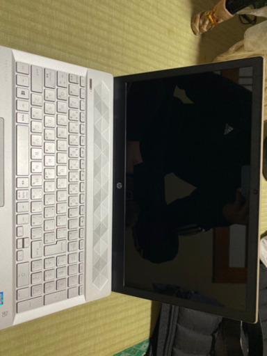 新品未使用のパソコン