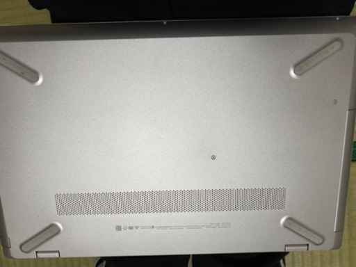 新品未使用のパソコン