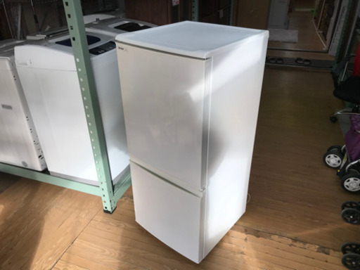 【リサイクルショップ八光　田上店　安心の1か月保証　旧鹿児島市内配達設置無料】SHARPシャープ 137L 2ドア冷蔵庫 ホワイトSJ-714-W　右開き★開き変更可能★