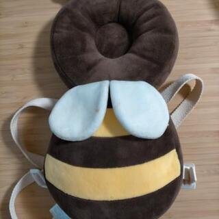 ハチ　赤ちゃん　転倒防止クッション