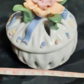 陶器製 小物入れ  ジュエリーボックスの画像