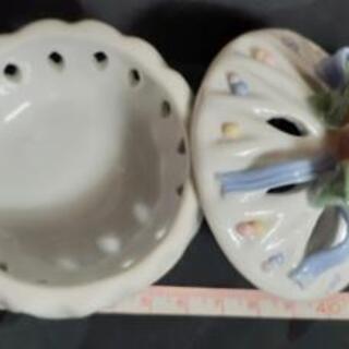 陶器製 小物入れ  ジュエリーボックスの画像