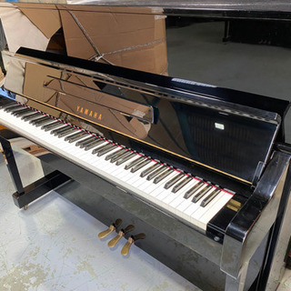 ヤマハのスタンダードアップライトピアノYM10