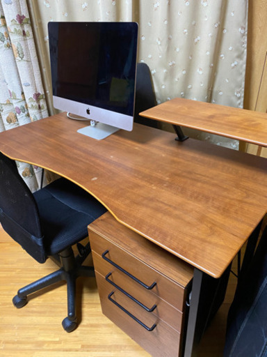 【値下げ】作業台　テーブル　学習机　パソコンデスク　チェア付き