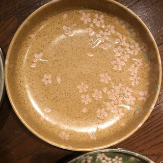 宇野千代さんの和皿の画像