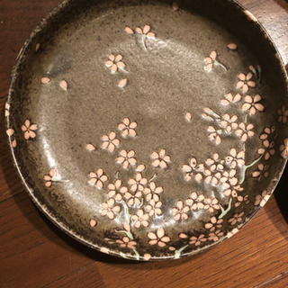 宇野千代さんの和皿の画像