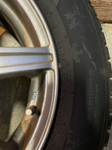 最終値下げバリ山スタッドレス　アルミタイヤセット