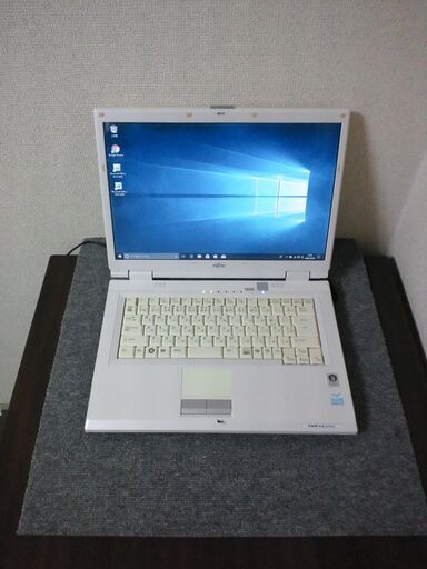 （代引可能）WIN10 FUJITSU FMV BIBLO NF40Y（3台目）