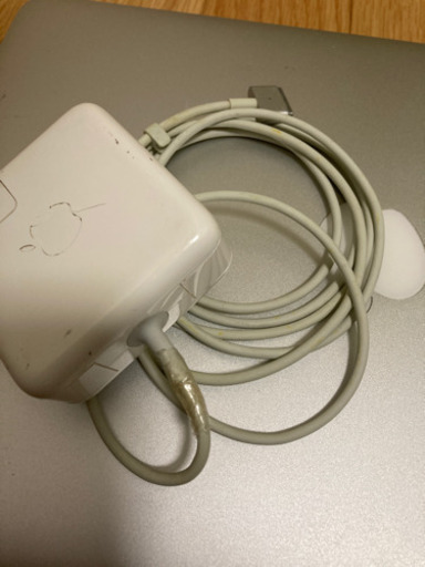 中古 MacBookAir 13インチEarly 2015 / 4G / Core i5 / 128GB