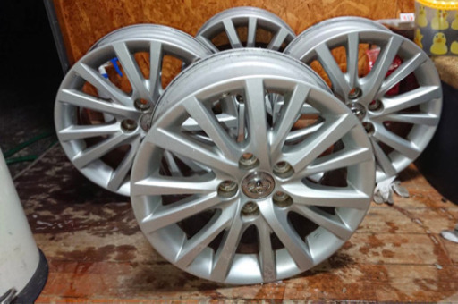 トヨタ純正16インチ