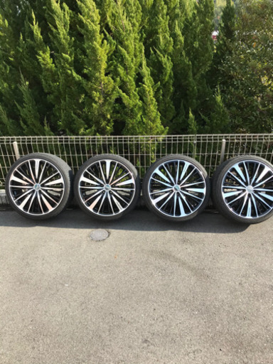 ロクサーニ　タルカス　アルミホイール　19インチ